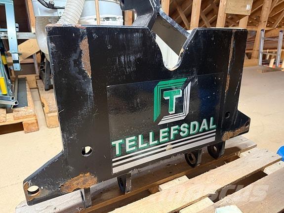 Tellefsdal  その他道路と除雪の機械