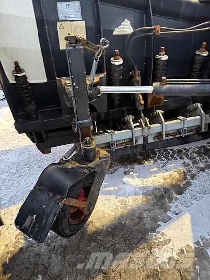 Tellefsdal K70 3,4 その他道路と除雪の機械