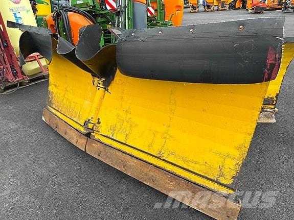 Tellefsdal V-2700 その他道路と除雪の機械