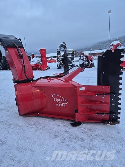 Tokvam  その他道路と除雪の機械