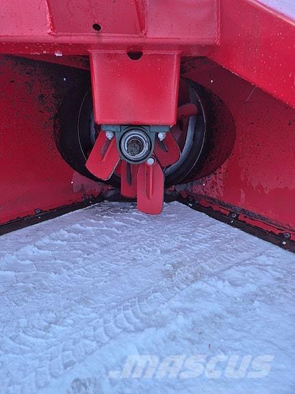 Tokvam  その他道路と除雪の機械