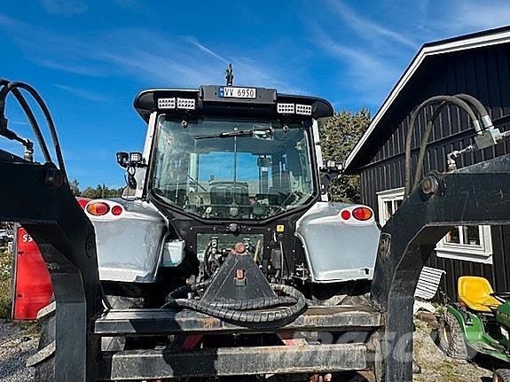 Valtra 142 Direct トラクター
