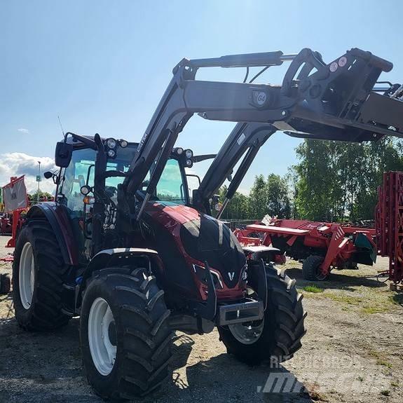 Valtra A134 トラクター