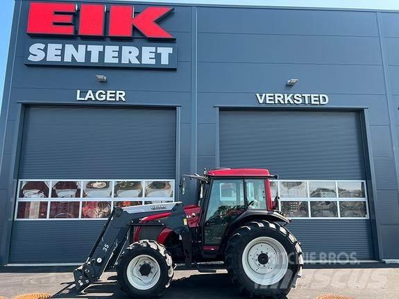 Valtra A72 トラクター