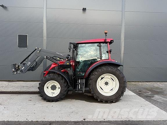 Valtra A95 トラクター