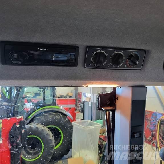 Valtra G 115 A トラクター
