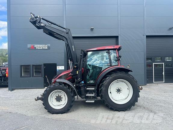 Valtra G115 Active トラクター
