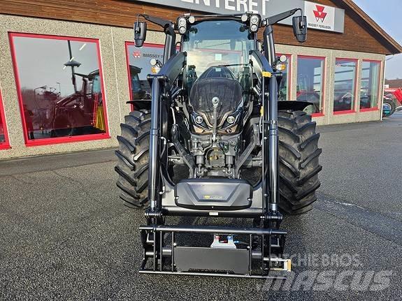 Valtra G135 Versu トラクター