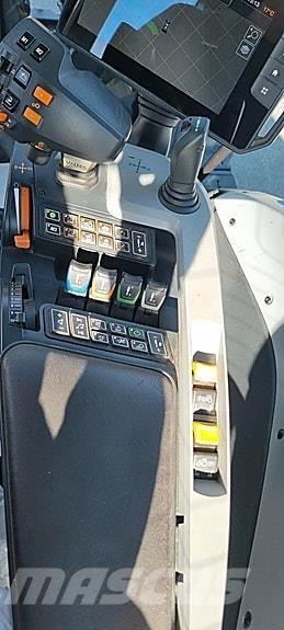 Valtra G135V トラクター