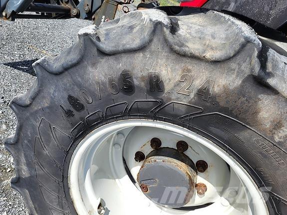 Valtra N 104 H5 トラクター
