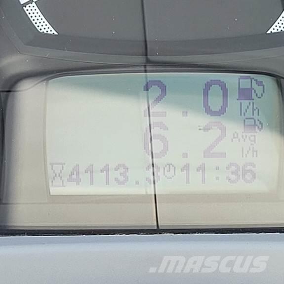 Valtra N104H5 トラクター