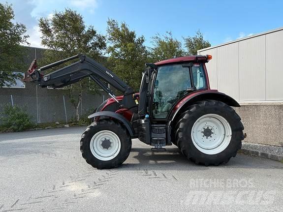 Valtra N114 トラクター