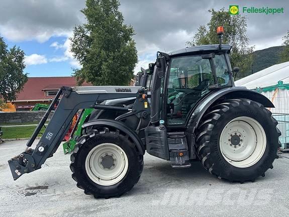 Valtra N134 Active トラクター