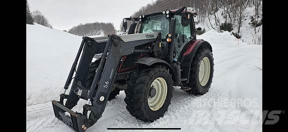 Valtra N134D トラクター