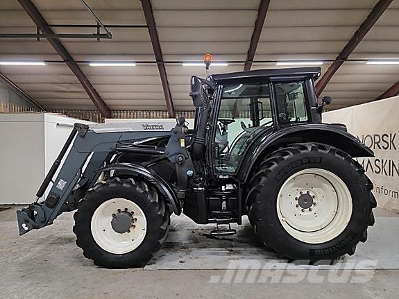 Valtra N163 Direct トラクター