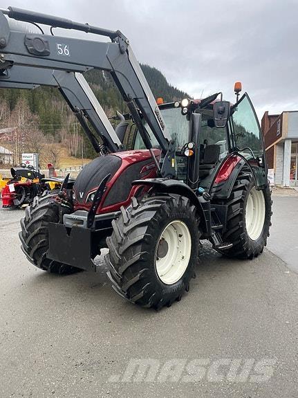 Valtra N174 Versu トラクター