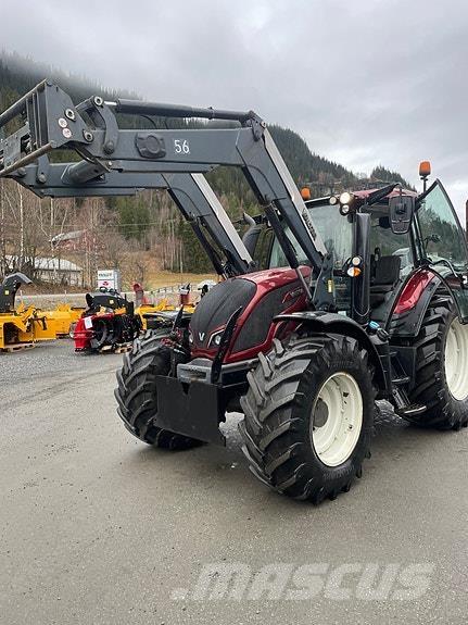 Valtra N174 Versu トラクター