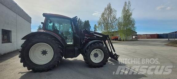 Valtra N174D トラクター