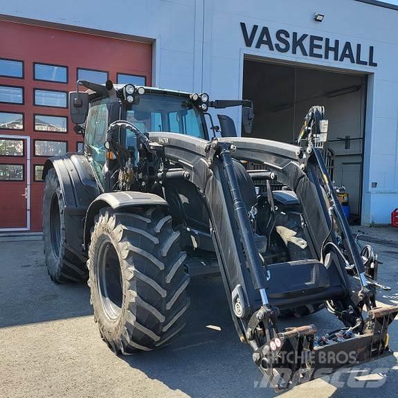 Valtra N174D トラクター