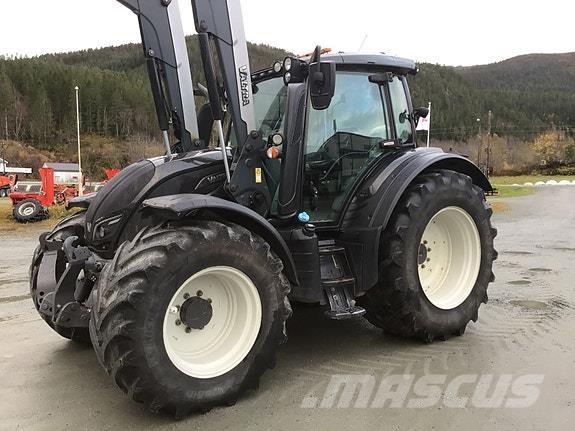 Valtra N174D トラクター