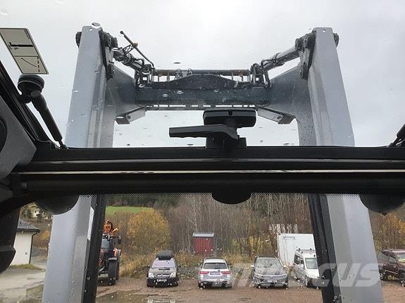 Valtra N174D トラクター