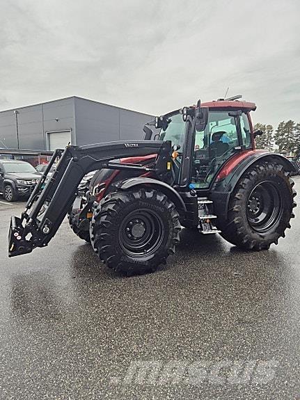 Valtra N175 トラクター