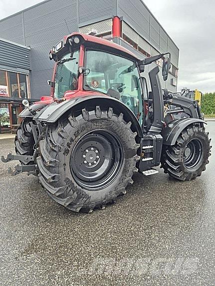 Valtra N175 トラクター