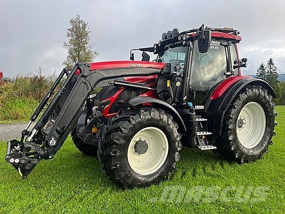 Valtra N175 トラクター