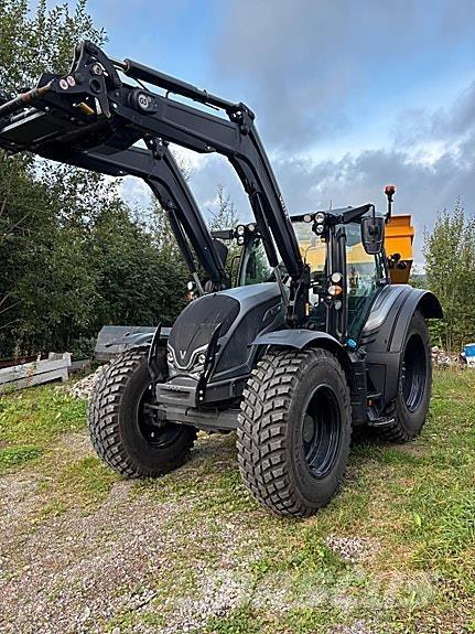 Valtra N175 Direct トラクター