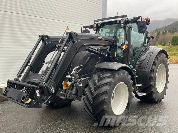 Valtra N175D トラクター