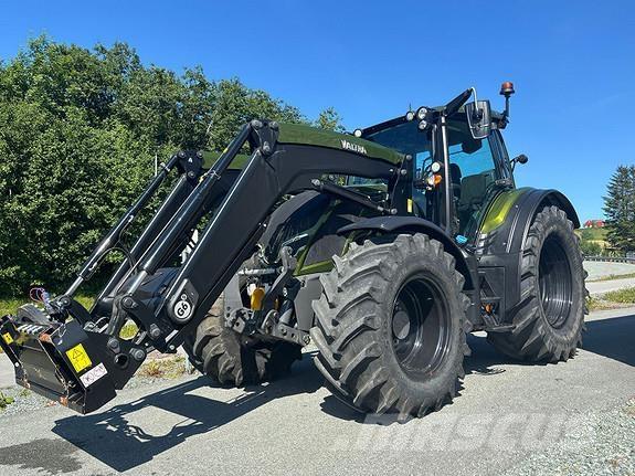 Valtra N175D トラクター