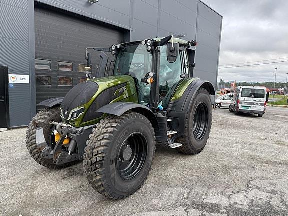 Valtra N175D トラクター