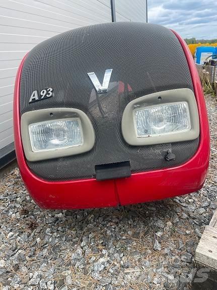 Valtra Panser トラクター