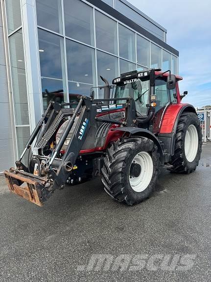 Valtra T-182-VERSU トラクター