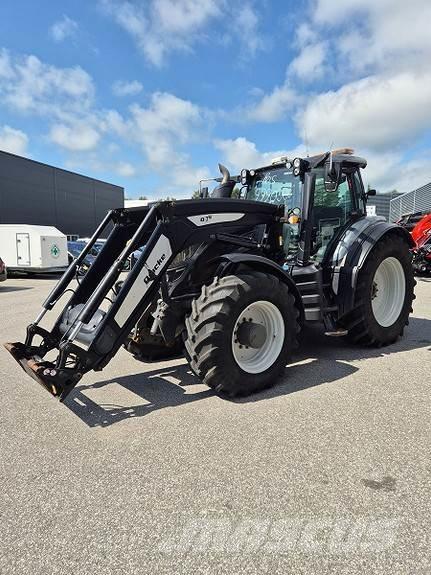 Valtra T 234 Versu トラクター