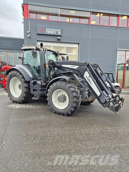 Valtra T 234 Versu トラクター