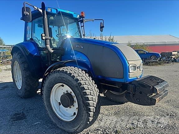Valtra T150 トラクター
