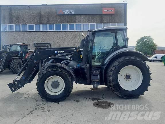 Valtra T174EA トラクター