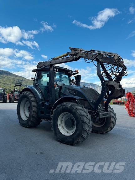 Valtra T194V トラクター