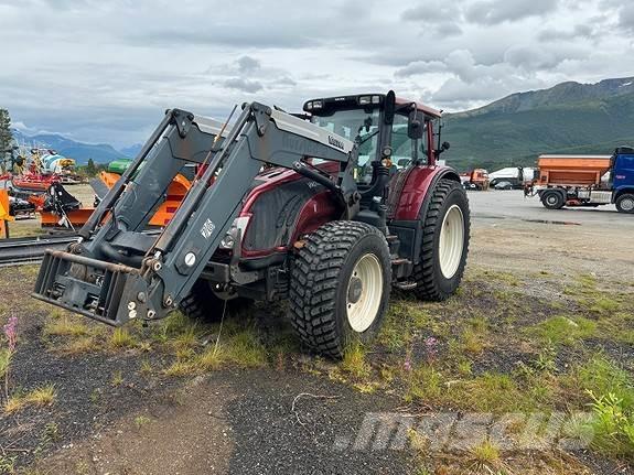 Valtra T203 トラクター