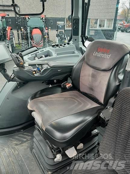 Valtra T234 トラクター