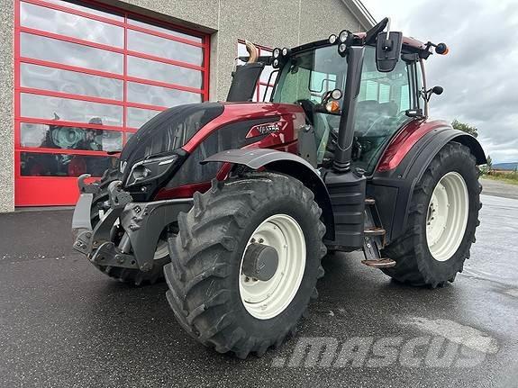 Valtra T234 トラクター
