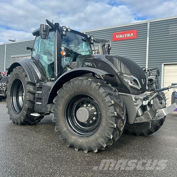 Valtra T235 Direct トラクター