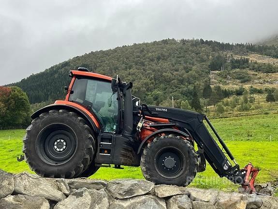 Valtra T235D トラクター