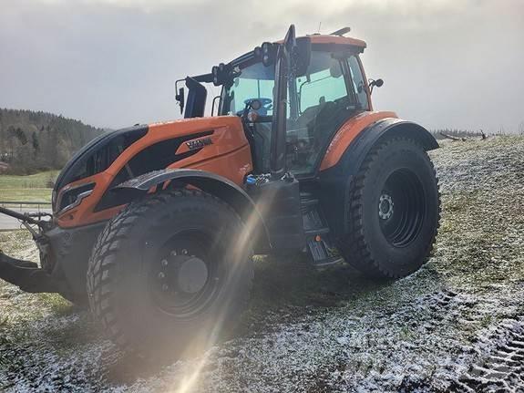 Valtra T255 トラクター