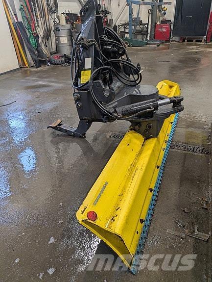 Vama 2750 その他道路と除雪の機械