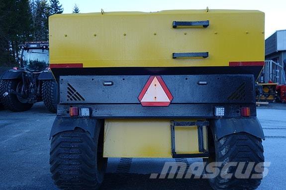 Vama 5 kubikk その他道路と除雪の機械