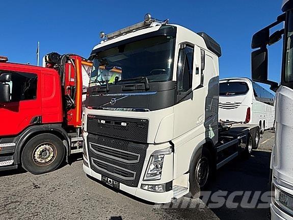 Volvo  ケーブルリフト着脱式トラック