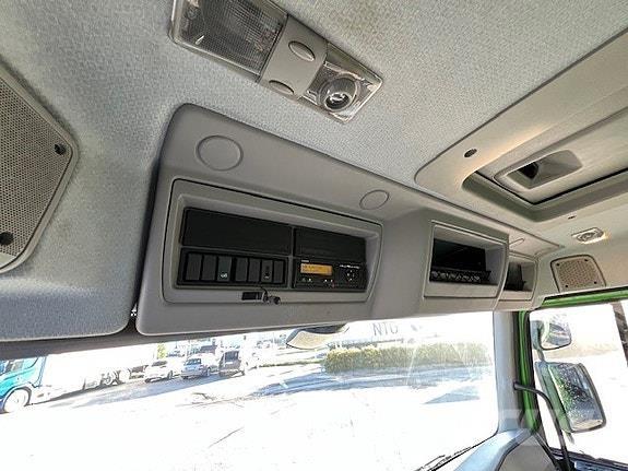 Volvo FE 320 -6x2 その他トラック