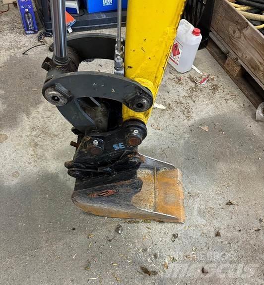 Wacker Neuson EZ17 ミニ油圧ショベル 7t以下（ミニユンボ・ミニディガー）